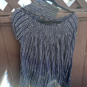 Lucky Brand clothing women’s long sleeve top size small, soft flowy gently worn